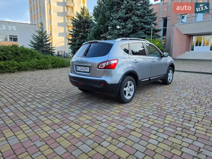 Nissan Qashqai 2013 photo 2