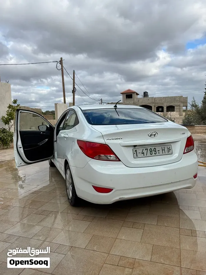 Hyundai Accent 2016 photo 2