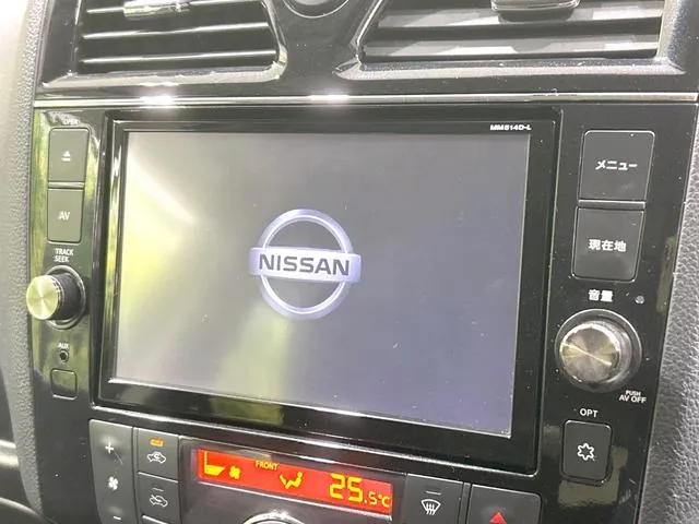 Nissan Sorento 2014 photo 3