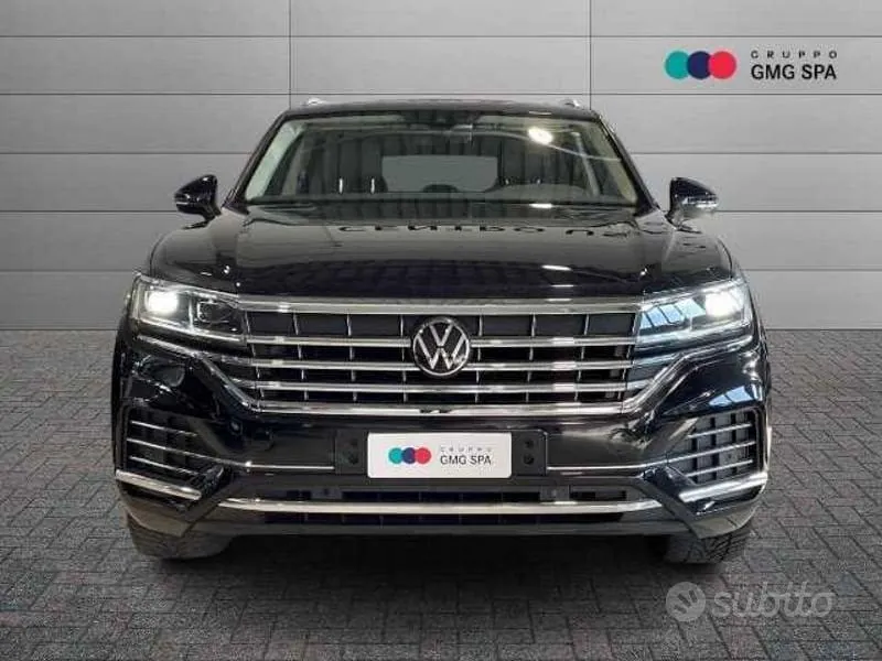 Volkswagen Touareg 2021 photo 2