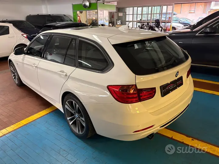 BMW 318 2014 photo 4