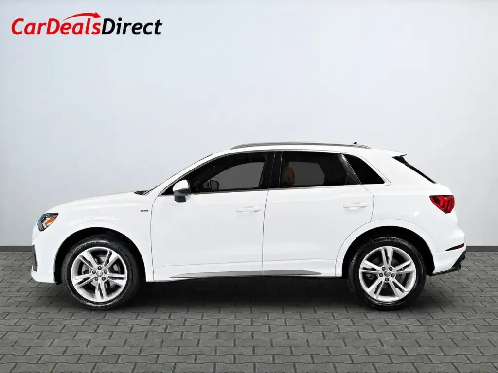 Audi Q3 2021 photo 3