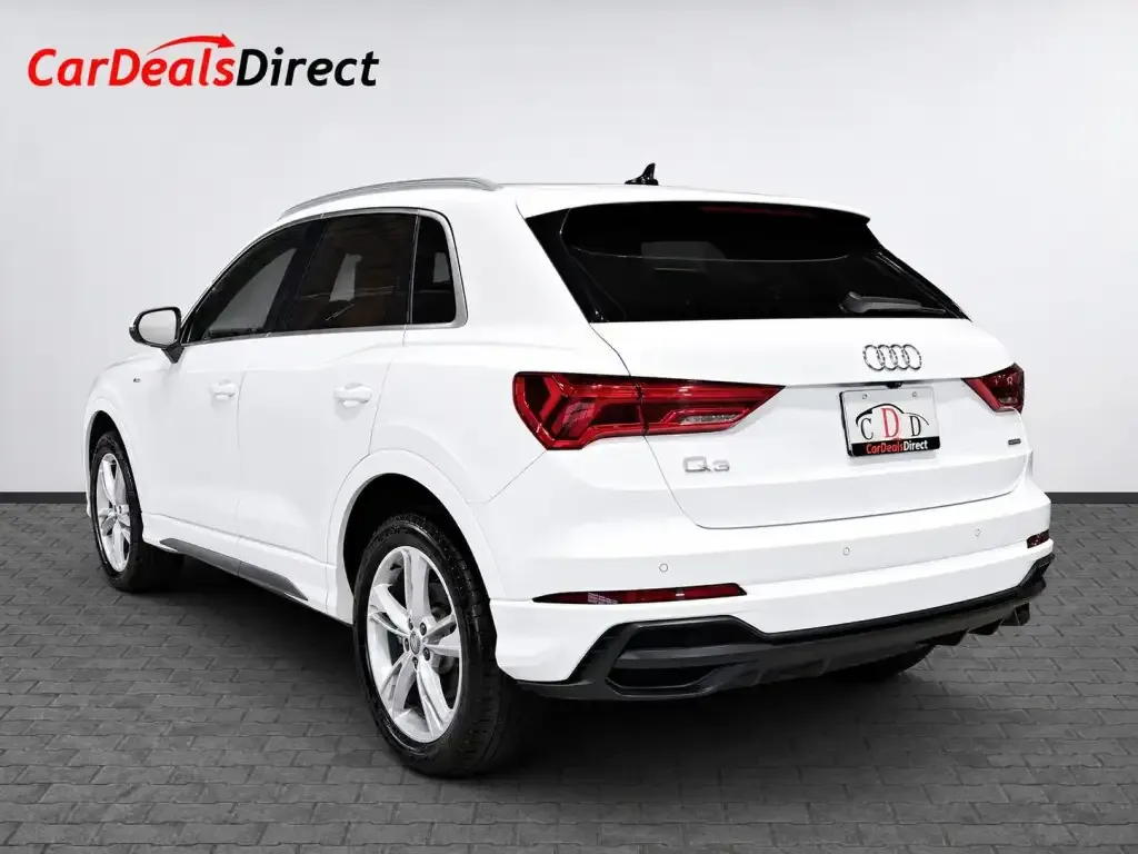 Audi Q3 2021 photo 5