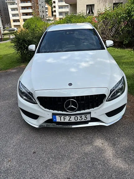 Mercedes-Benz C220