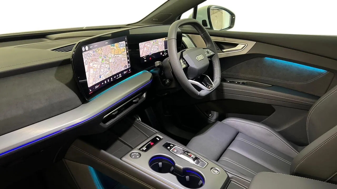 Audi E-Tron photo 2