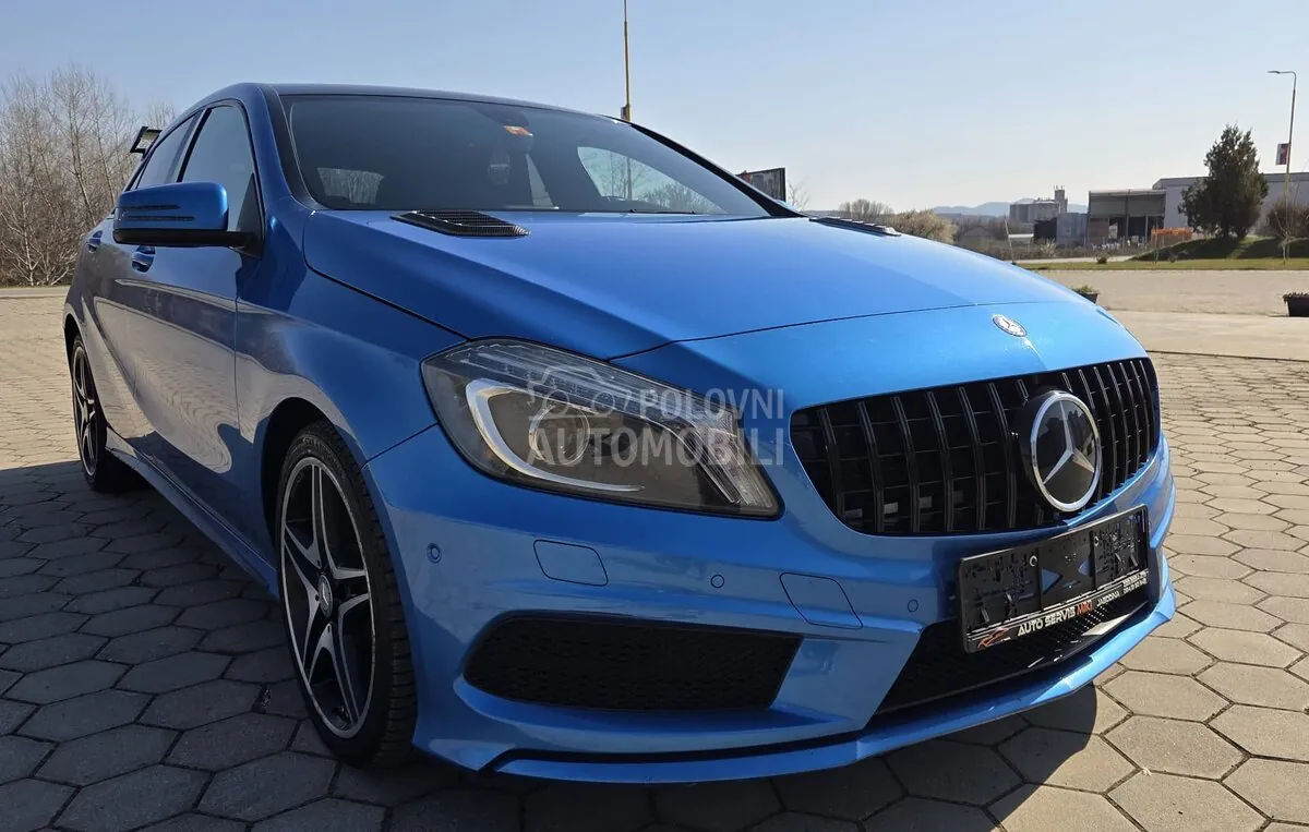 Mercedes-Benz A 200 2015 photo 2