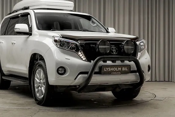 Toyota Land Cruiser 2016 photo 3