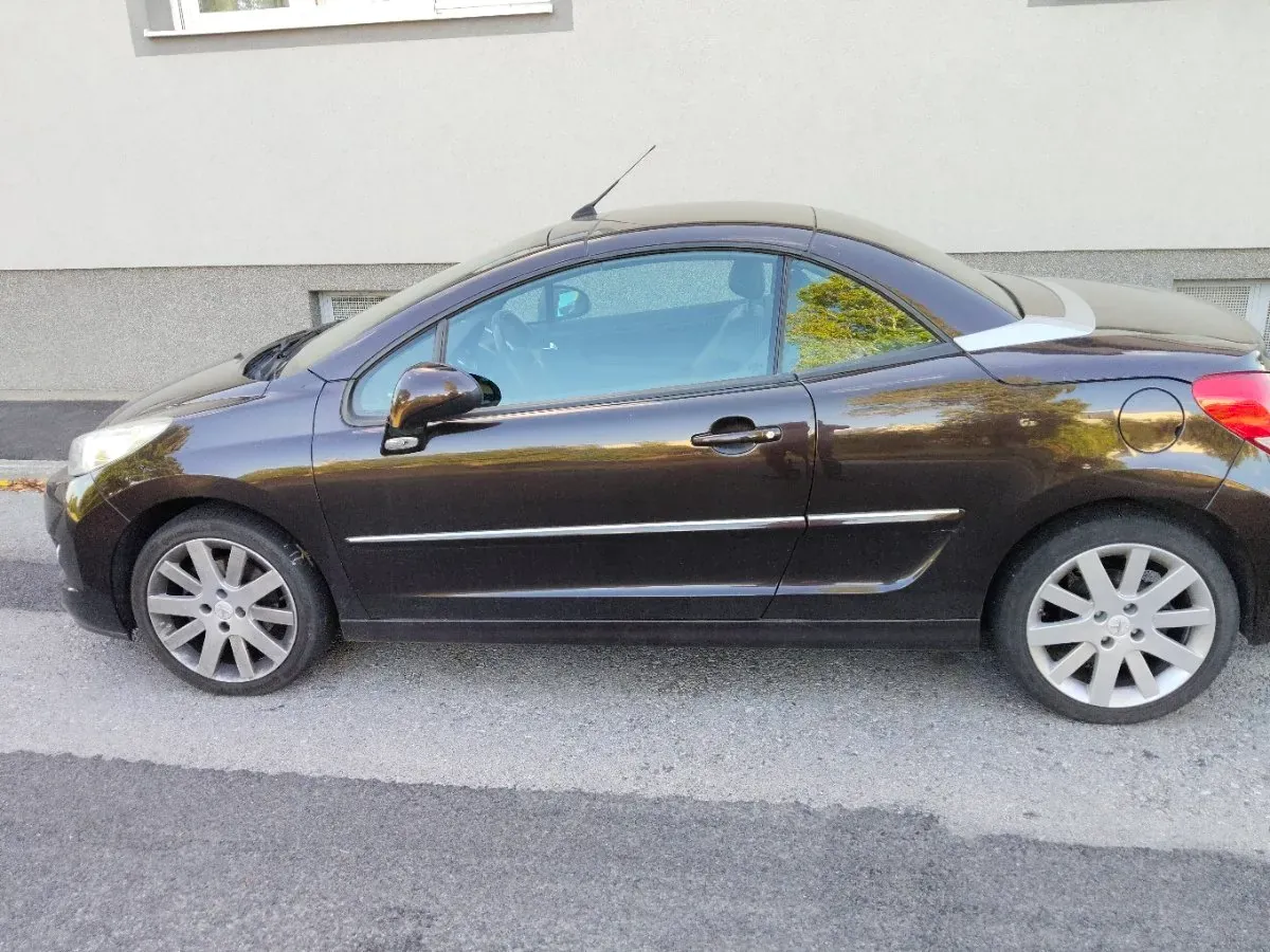 Peugeot 207 2014 photo 3