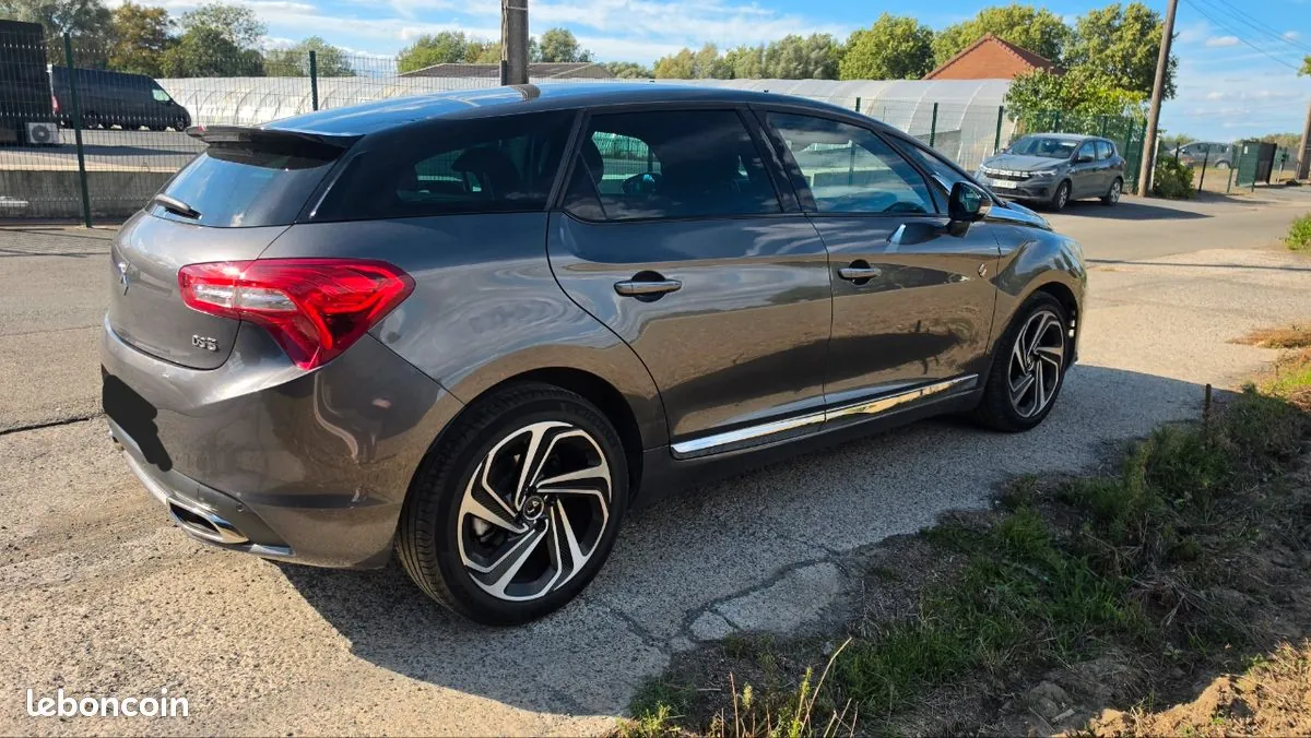 DS Automobiles Ds5 2017 photo 2