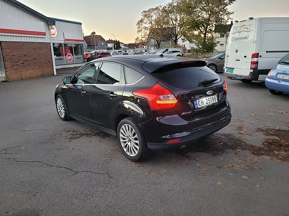 Ford Focus 2011 photo 4