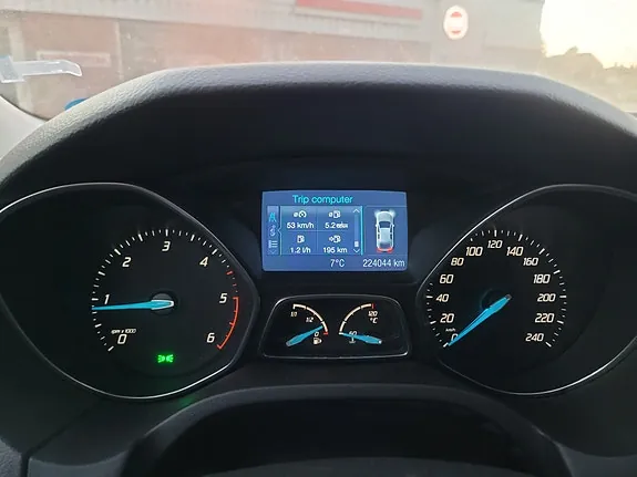 Ford Focus 2011 photo 5