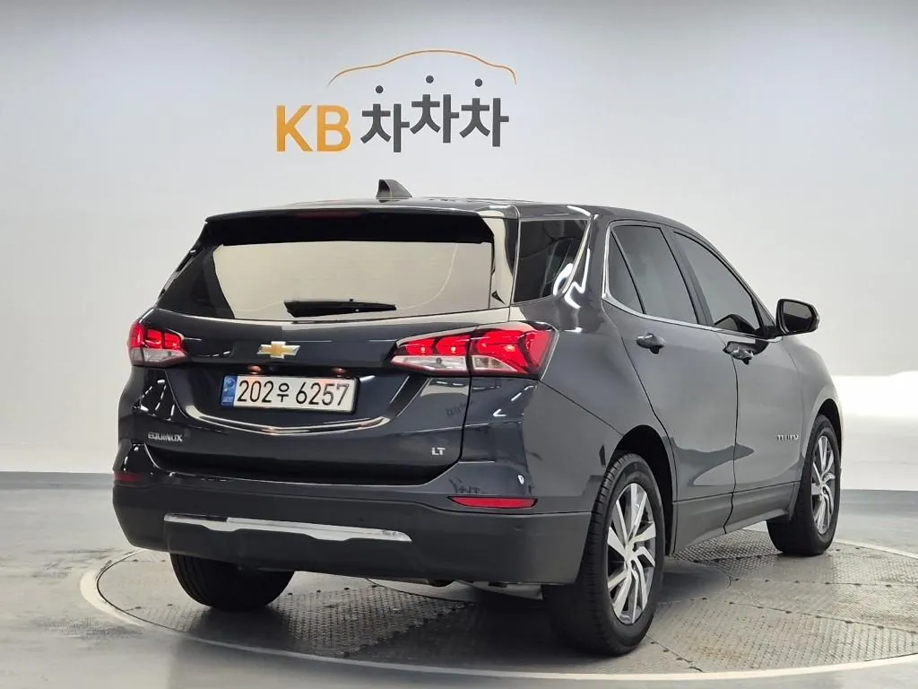 Chevrolet Equinox 2022 photo 3