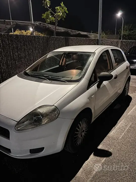 Fiat Grande Punto 2007 photo 4