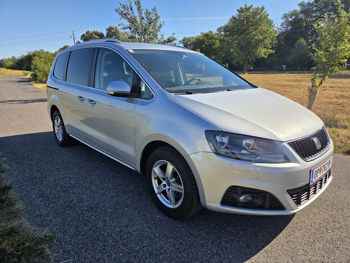 Seat Alhambra 2012 photo 2