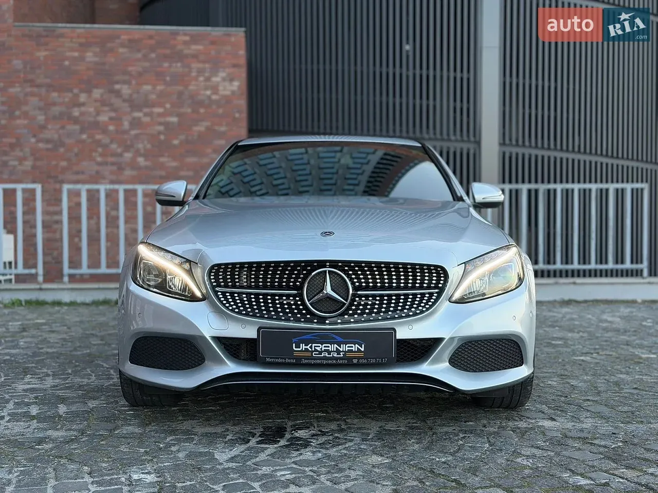 Mercedes-Benz C-Class 2018 photo 3