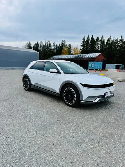 Hyundai Ioniq 5 2022 photo 2