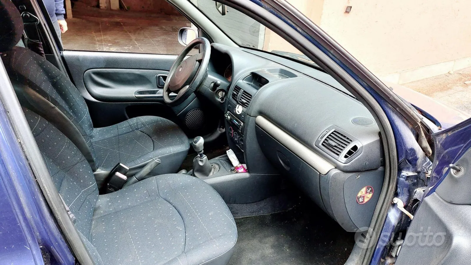 Renault Clio 2003 photo 5