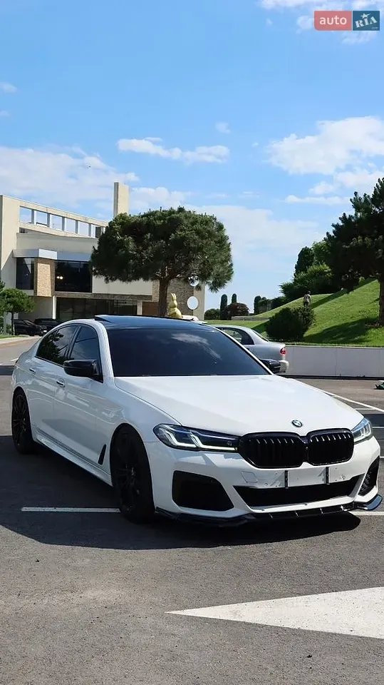 BMW 5 Series 2018 photo 3
