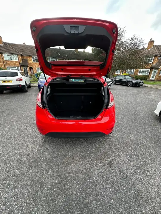 Ford Fiesta 2014 photo 4
