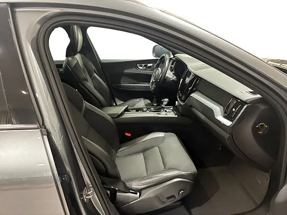 Volvo Xc60 2019 photo 4