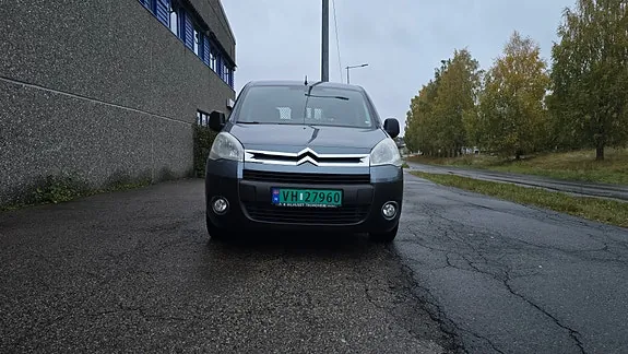 Citroen Berlingo 2011 photo 2