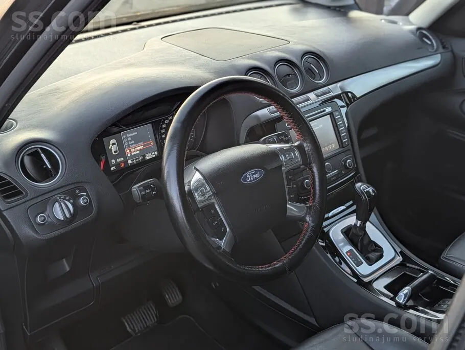 Ford Galaxy 2011 photo 5