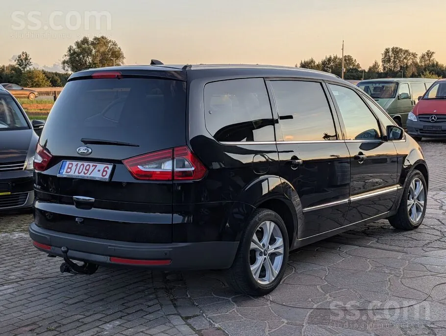 Ford Galaxy 2011 photo 3