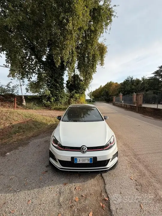 Volkswagen Golf Gti 2025 photo 2