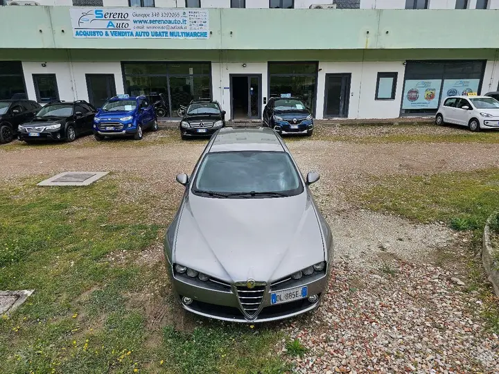 Alfa Romeo 159