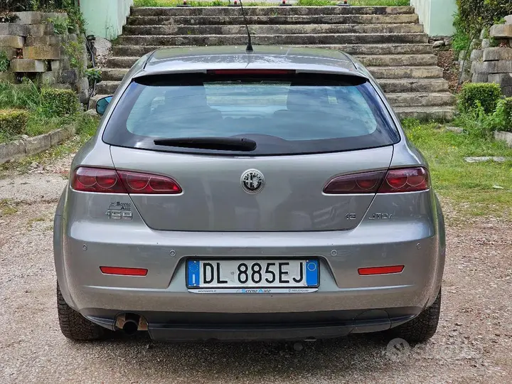 Alfa Romeo 159 2007 photo 5