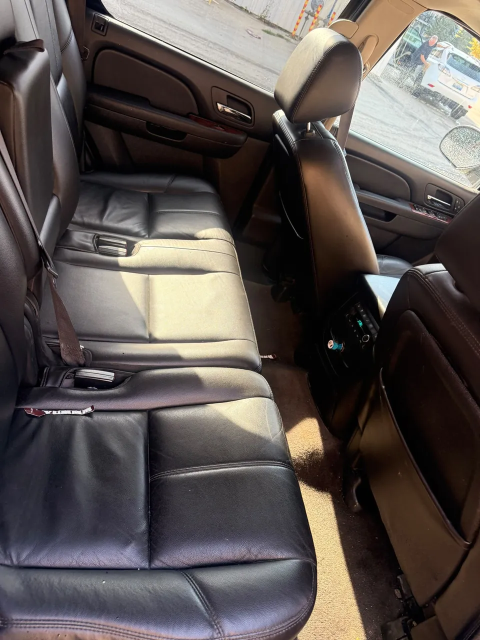 Chevrolet Tahoe 2011 photo 3