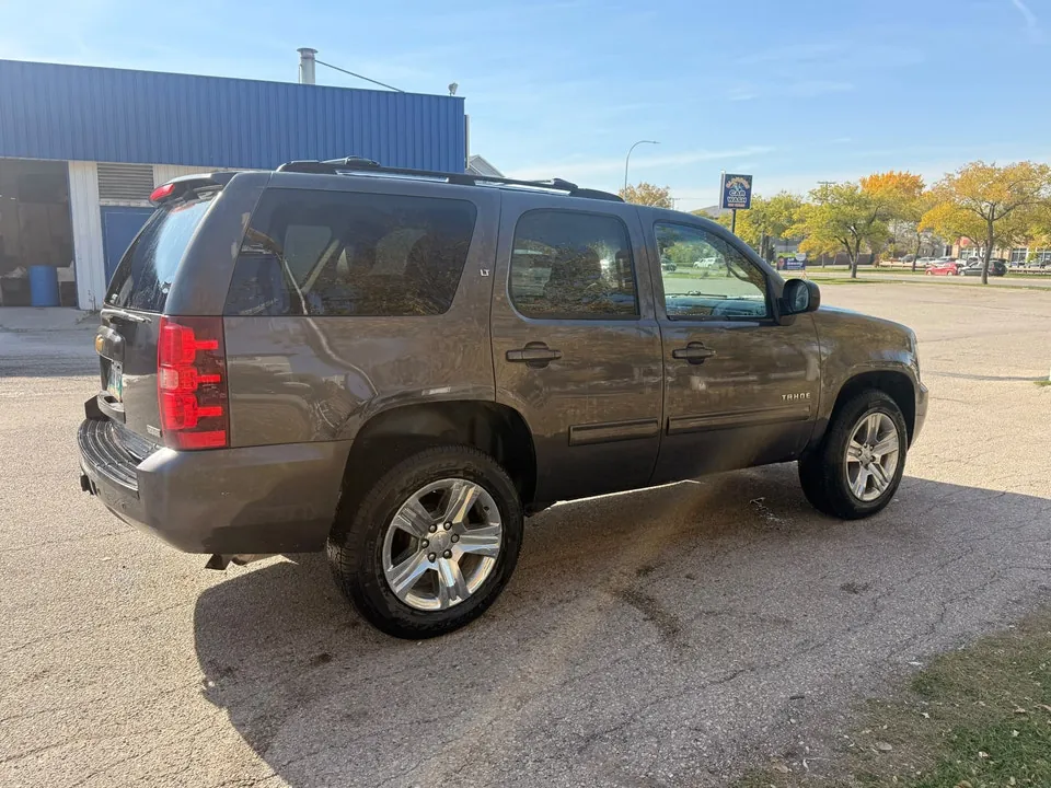 Chevrolet Tahoe 2011 photo 4