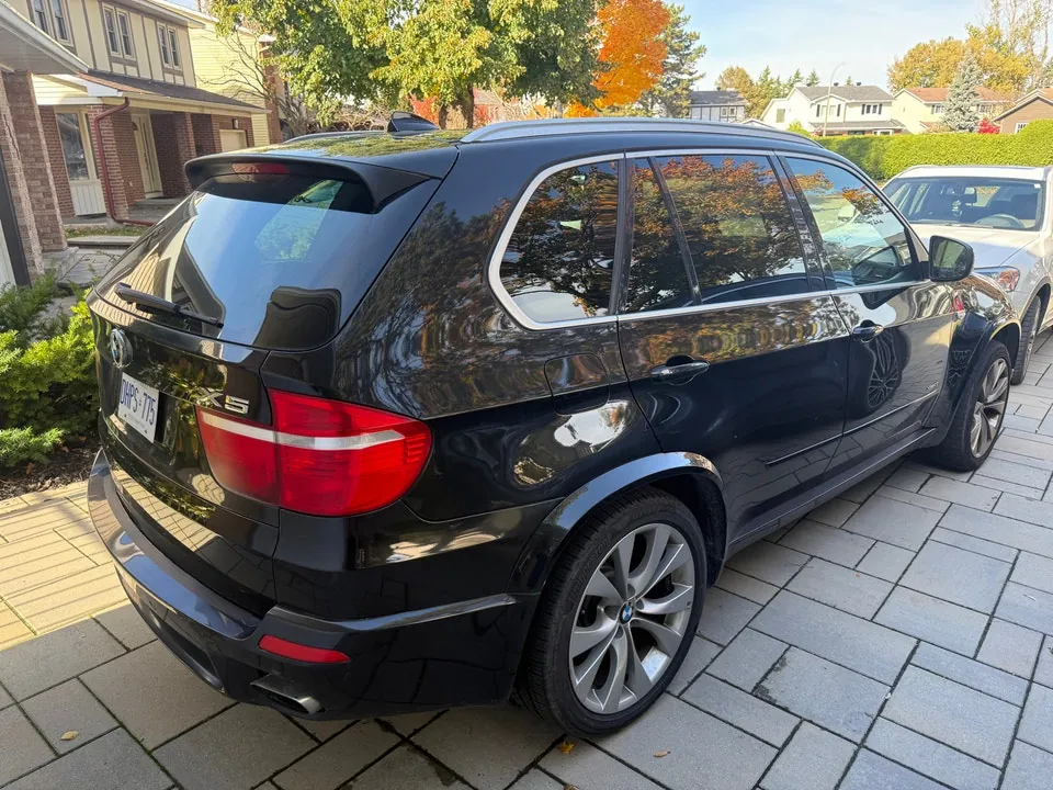 BMW X5 2010 photo 2