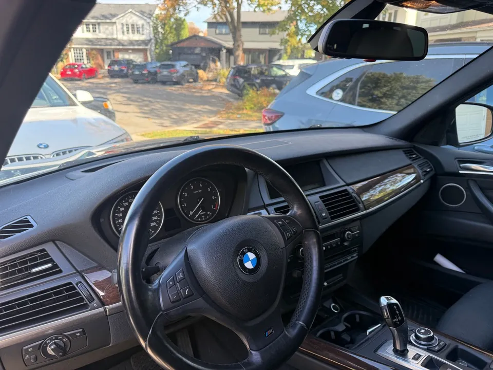 BMW X5 2010 photo 4
