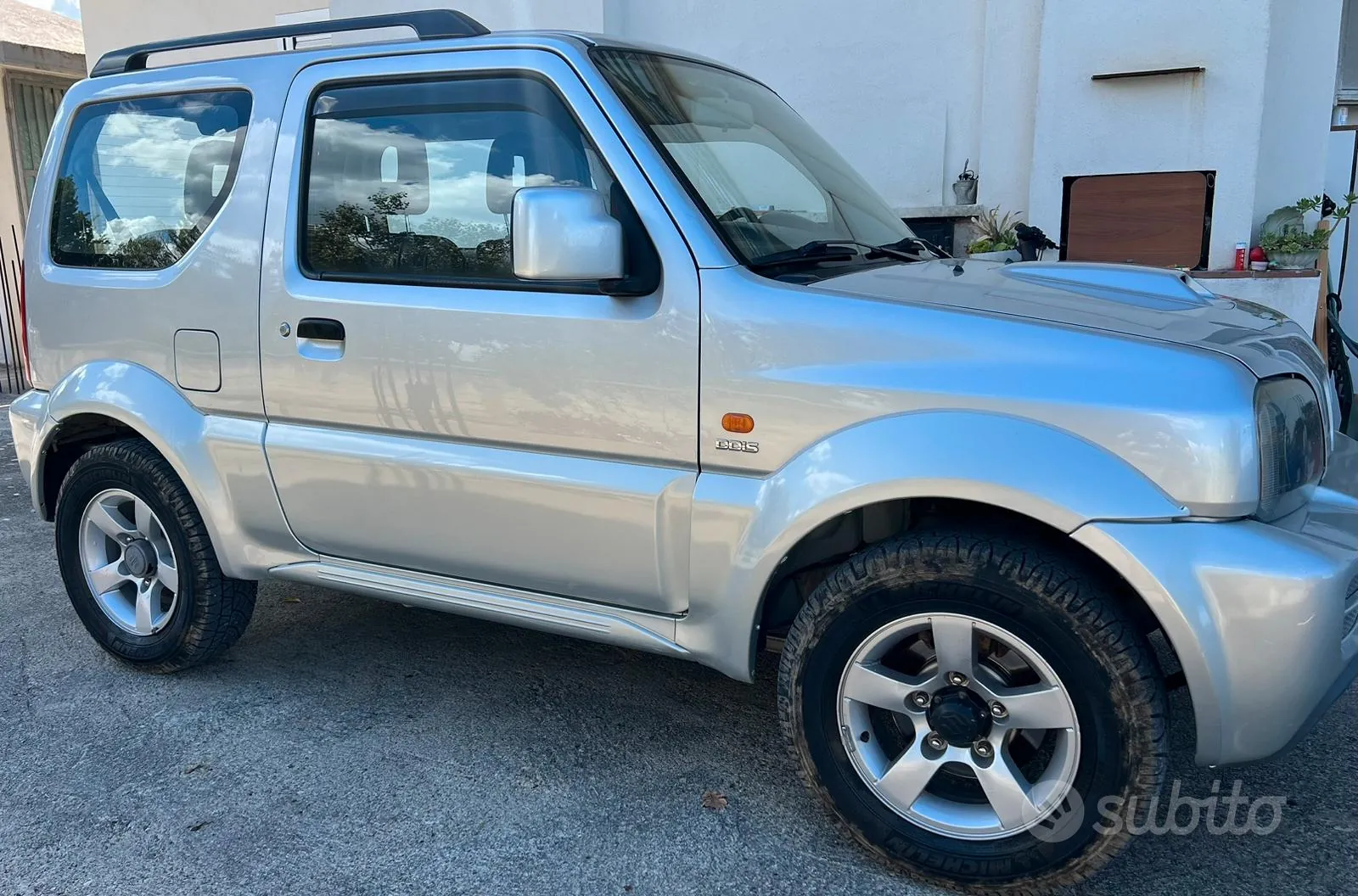 Suzuki Jimny 2010 photo 3
