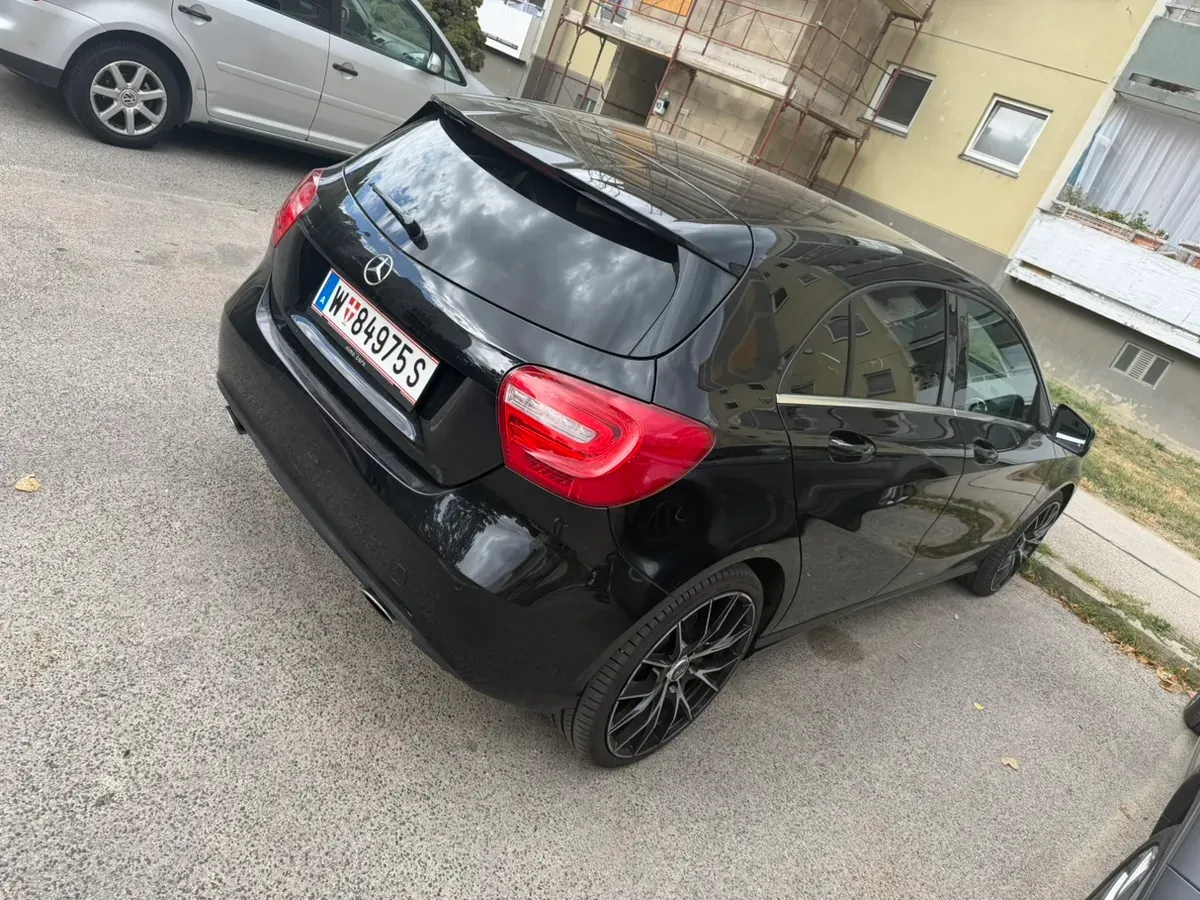 Mercedes-Benz A-Class 2013 photo 2