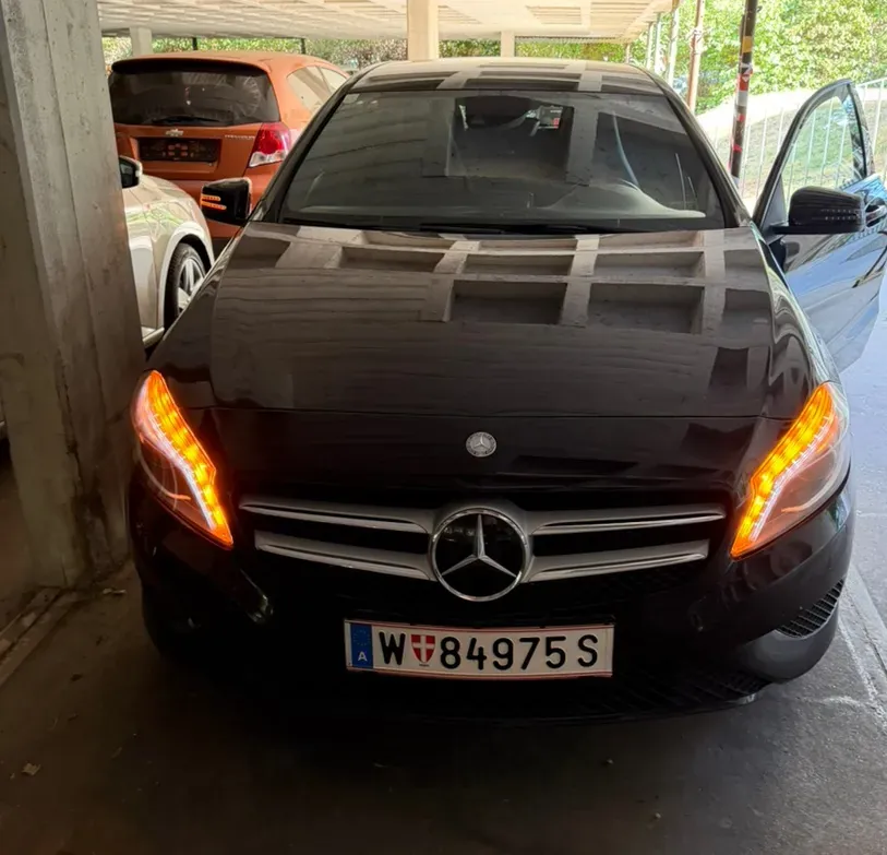 Mercedes-Benz A-Class 2013 photo 3