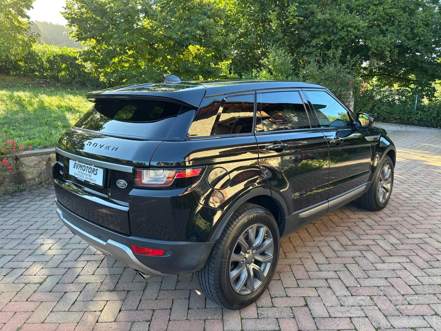 Land Rover Range Rover Evoque 2018 photo 4