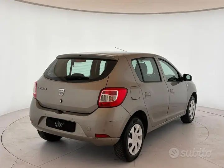 Dacia Sandero 2014 photo 4