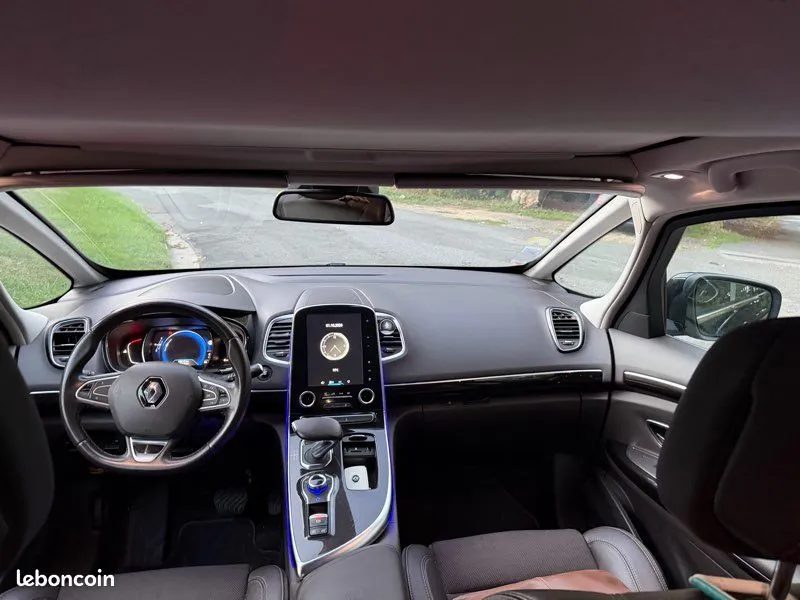 Renault Espace 2018 photo 3