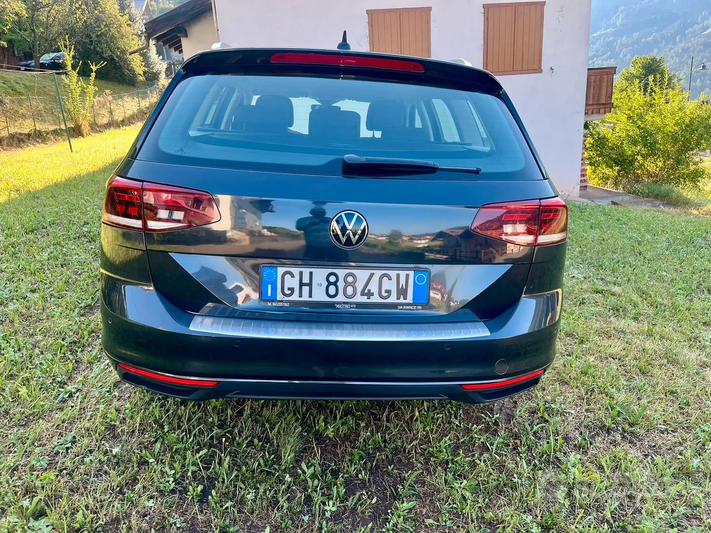 Volkswagen Passat 2021 photo 2