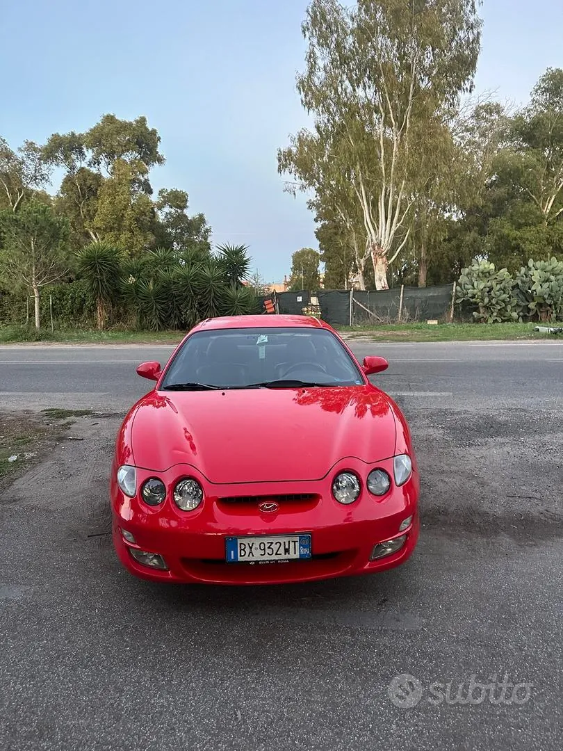 Hyundai Coupe 2001 photo 2