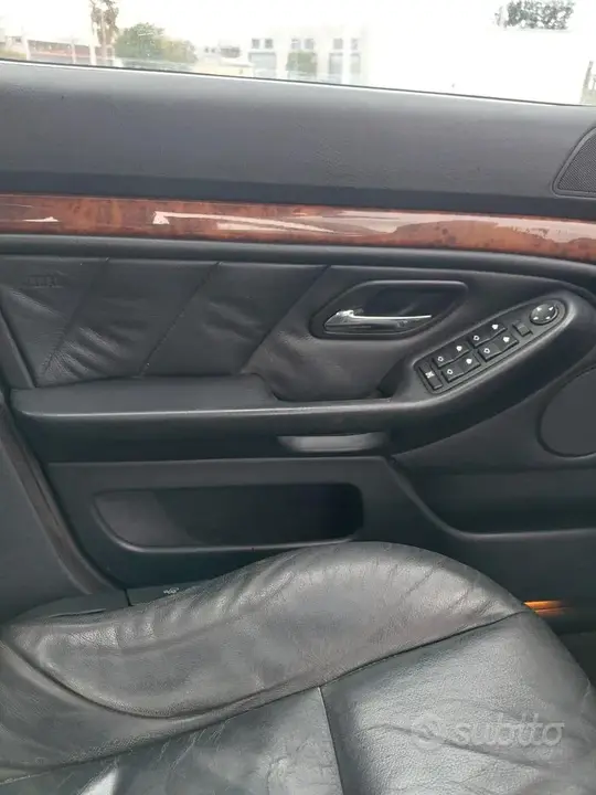 BMW 523I 1998 photo 3