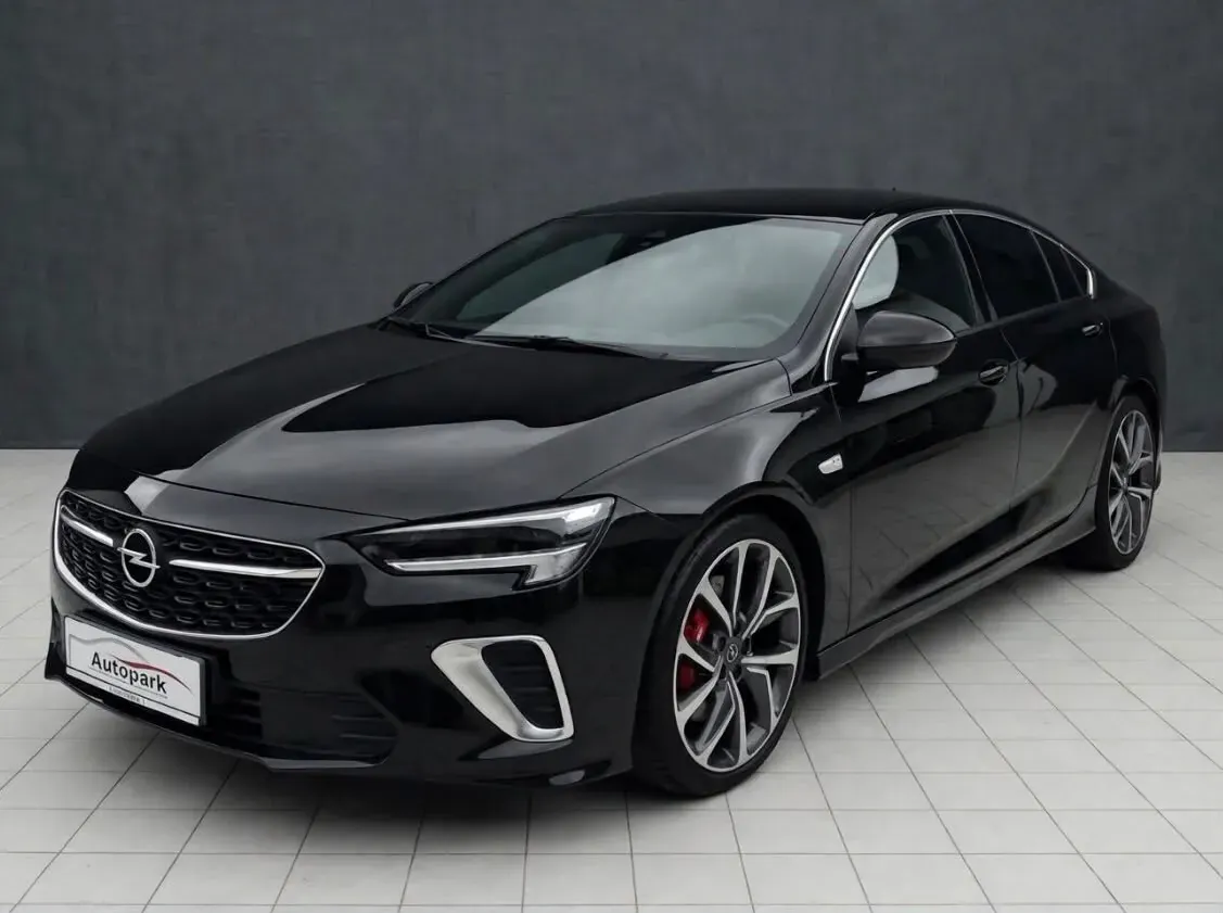 Opel Insignia 2022 photo 2