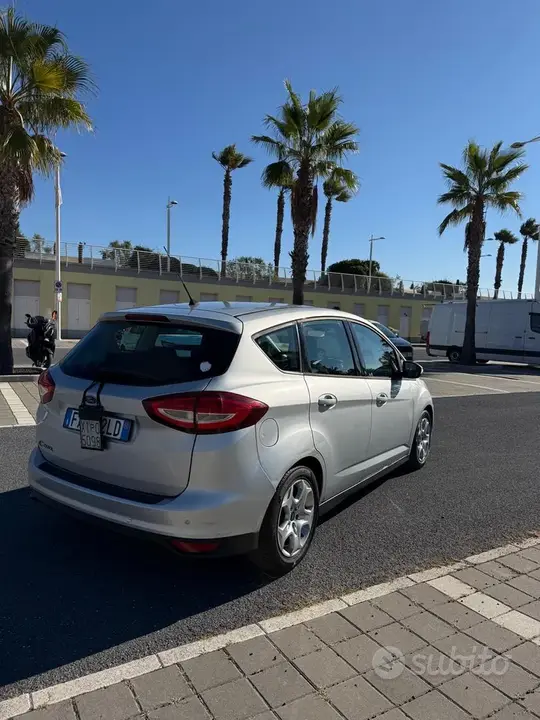 Ford C-Max 2015 photo 4