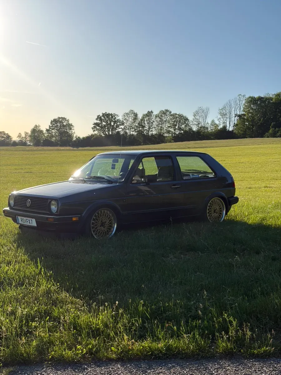 Volkswagen Golf 1987 photo 2