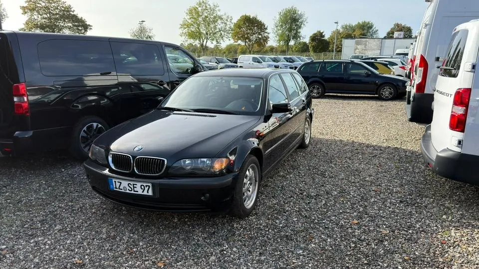 BMW 320I
