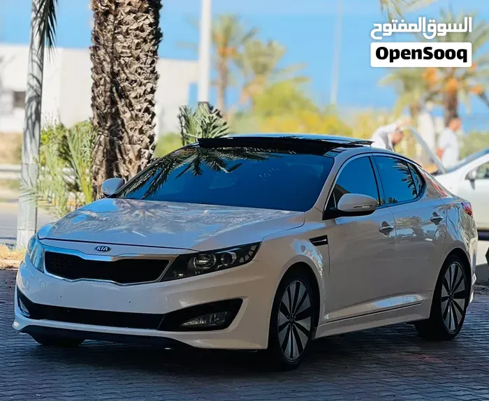 Kia K5 2012 photo 2