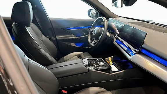 BMW 530E 2026 photo 3