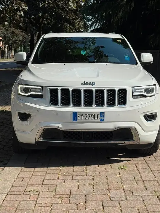 Jeep Grand Cherokee 2015 photo 2